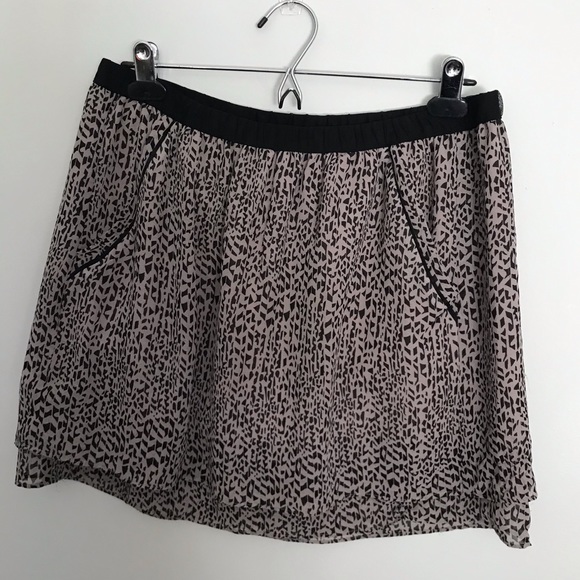 Banana Republic skirt - Picture 1 of 3